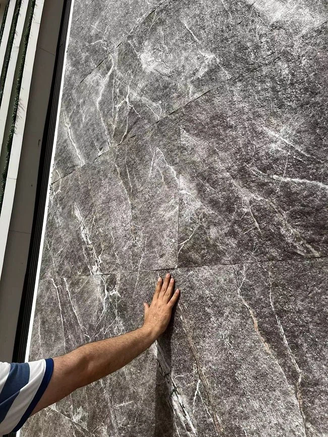 MCM Econic Clay Granite Portoro